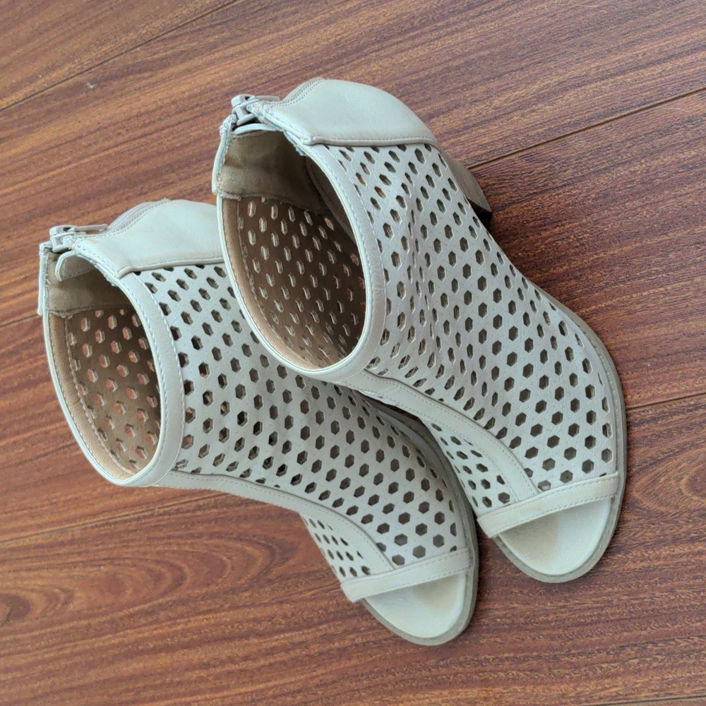 High heals Report